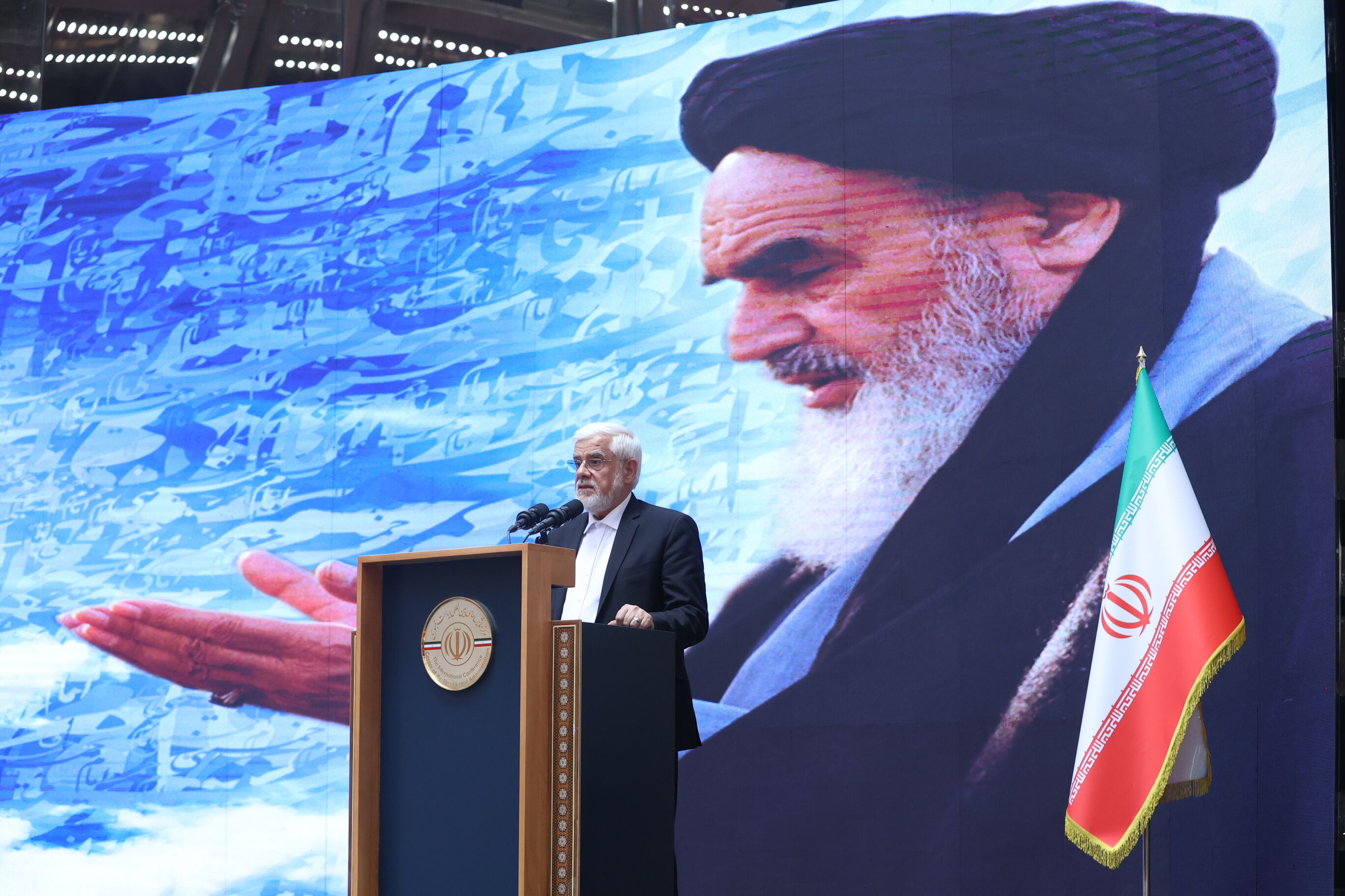 امام خمینی (ره) در بحران‌ها نه به سازش تن داد و نه گرفتار تحجر شد