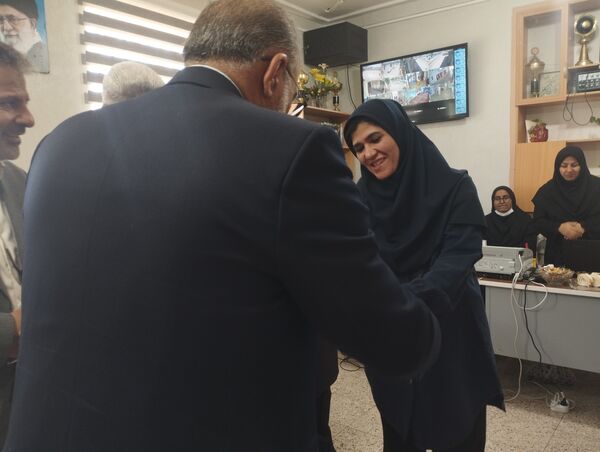  تقدیر از معلمان نمونه دبیرستان هاجر بیرجند