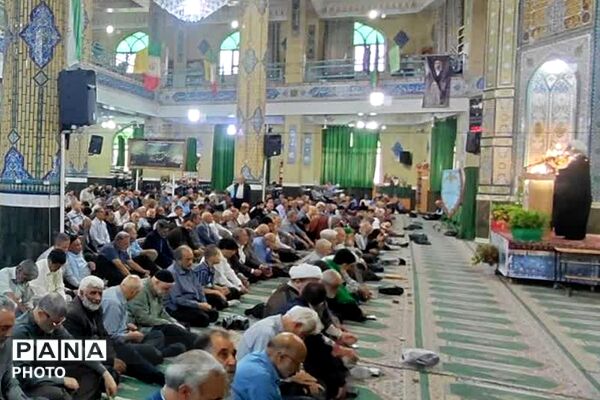 مصلی شهر میزبان اجتماع پرشور نمازگزاران شهرستان ورامین