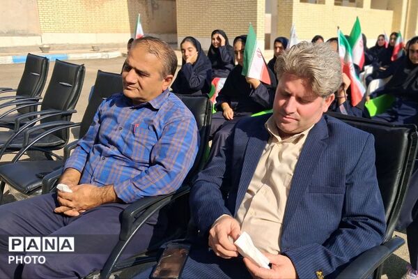 آغاز سال تحصیلی با جشن جوانه‌ها در مدرسه پروین اعتصامی باشت