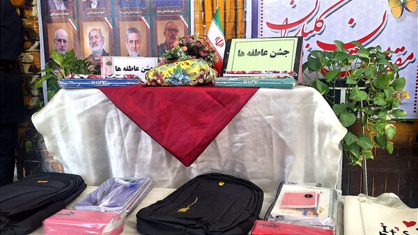 جشن عاطفه ها در دبیرستان دخترانه فیاض