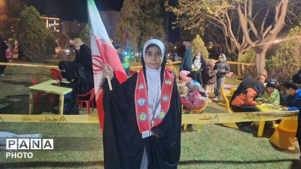 گذری بر اجتماعات شبانه میدان ولیعصر الهیه مشهد