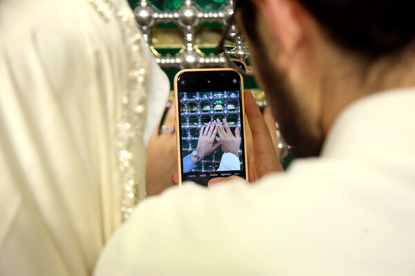 جشن ازدواج ۳۲۵ زوج جوان در حرم حضرت معصومه (س)