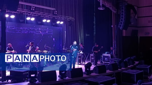 کنسرت محمد علیزاده در جشنواره موسیقی فجر خراسان رضوی 