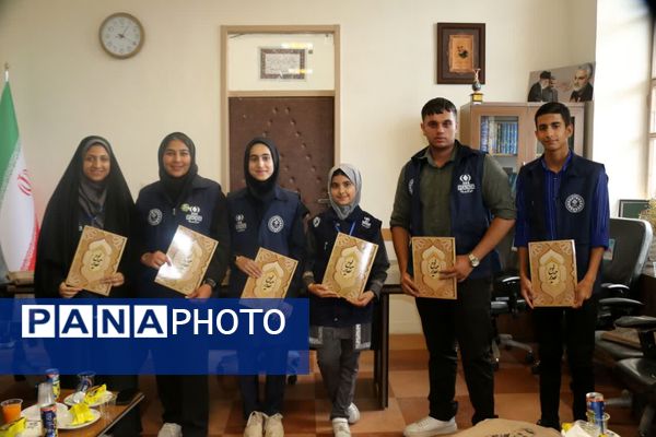 تجلیل از دانش‌آموز خبرنگاران پانا