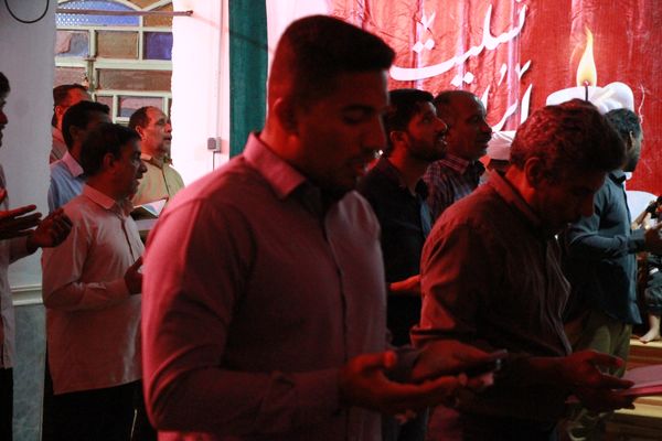 همدلی رودانی‌ها با خانواده‌های حادثه دیده بندر شهید رجایی