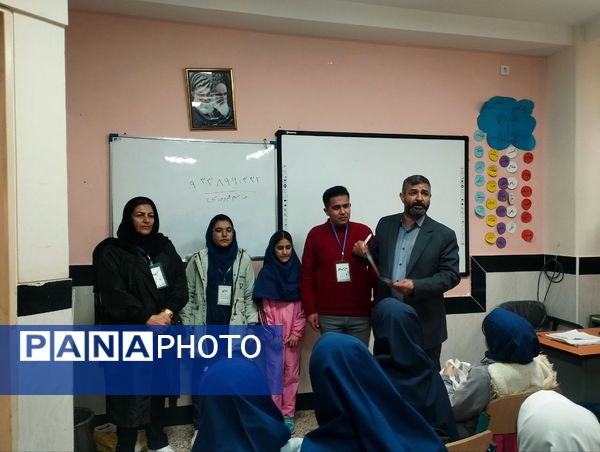 مسابقات دارت در مدرسه دخترانه ضحی ۲