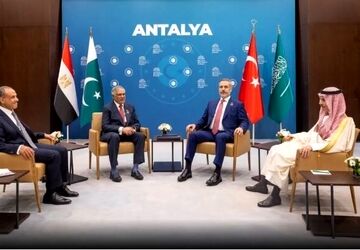 نشست چهارجانبه وزرای خارجه عربستان، ترکیه، پاکستان و مصر با محوریت مذاکرات ایران و آمریکا