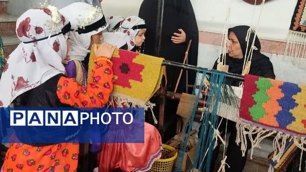 نمایشگاه صنایع دستی و مشاغل خانگی در میاندورود 