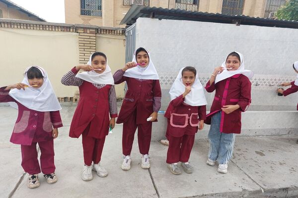 جشنواره آموزشی «دندان ۶» با هدف ارتقای سلامت دهان و دندان دانش‌آموزان در حاجی‌آباد