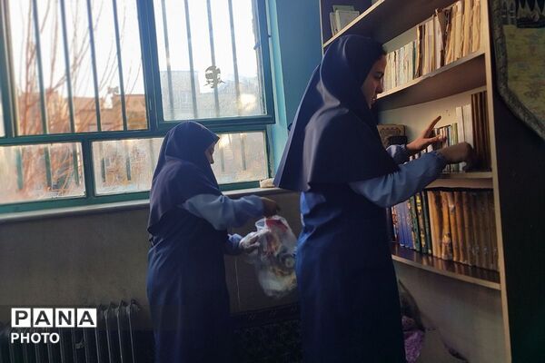 آیین غبارروبی نمازخانه مدرسه شهید معظم همزمان با حلول ماه مبارک رمضان