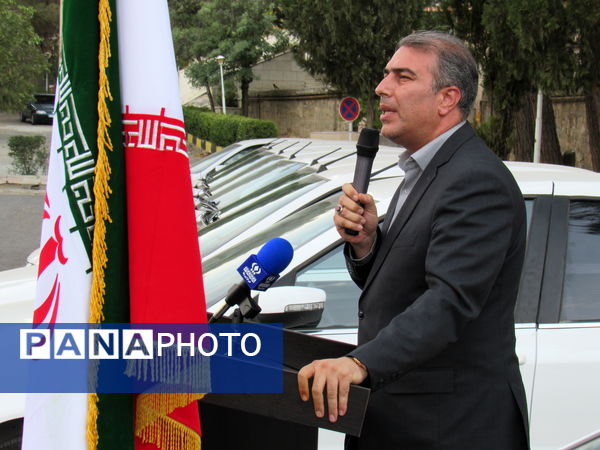 نوسازی و تجهیز ناوگان حمل و نقل اداری آموزش‌ و پرورش کردستان با توزیع ۱۶ دستگاه سمند سورن