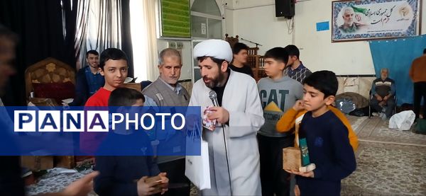 حضور رئیس حوزه علمیه شیروان در جمع معتکفین مسجد جامع شیروان