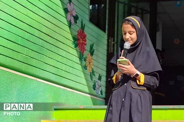 حضور دانش‌آموزان مدارس هنرمندان ری و کوثر شهرری در جشن ولادت حضرت زینب (س)