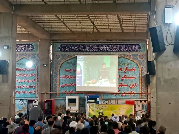 نماز جمعه با حضور پرشور مردم ولایتمدار نیشابور 