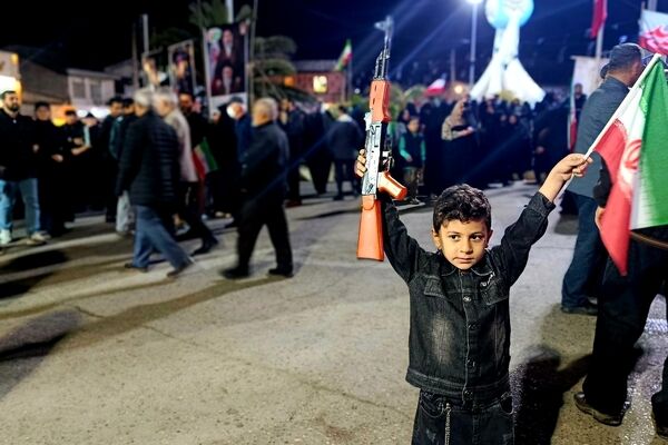 همایش عظیم وفاداری به وطن در گلوگاه