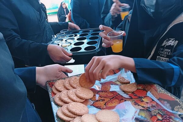 جشن نیمه شعبان در دبیرستان حاج محمود رضوی ناحیه ۴ شیراز
