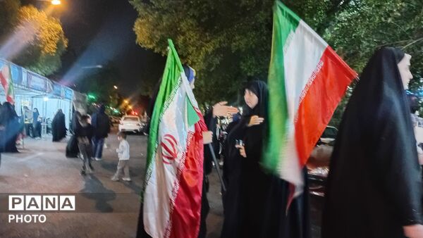 همدلی در شب؛ مردم در تجمعات اتحادمحور گردهم آمدند