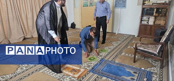 غبارروبی نمازخانه‌های مدارس قشم در آستانه سال تحصیلی جدید