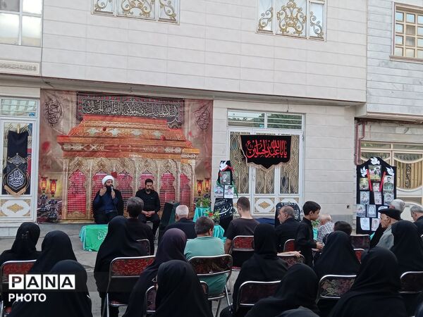عزاداری عاشقان اهل‌بیت (ع) در کوچه پنج‌تن نیشابور 