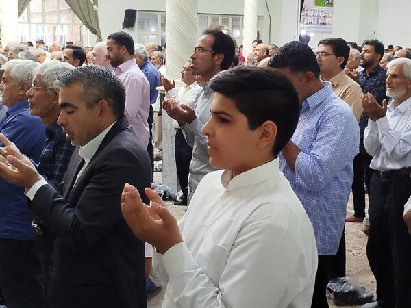 نماز باشکوه عید سعید قربان در شهرستان کاشمر 