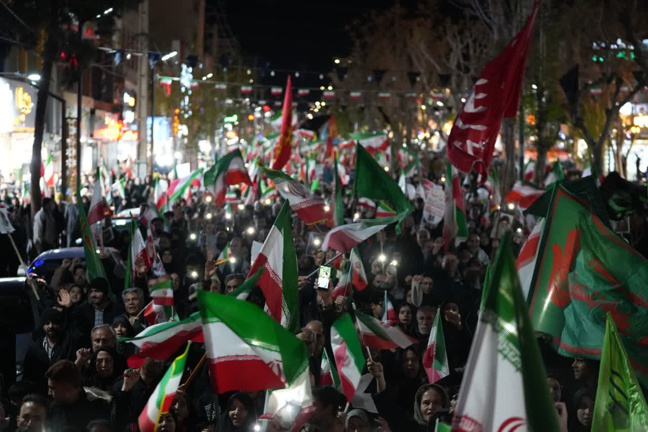 سی و دومین  حماسه آفرینی باشکوه مردم ولایتمدار شهرستان فردیس 