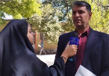 هوشمند‌سازی مدارس منطقه اردستان را از ده درصد به پنجاه درصد رسانده‌ایم