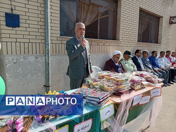 حضور مسئولان شهرستان جعفرآباد قم در دبستان حضرت زینب(س)