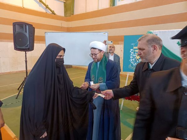 استقبال دانش‌آموزان بیرجندی از خادمان حرم امام رضا(ع)