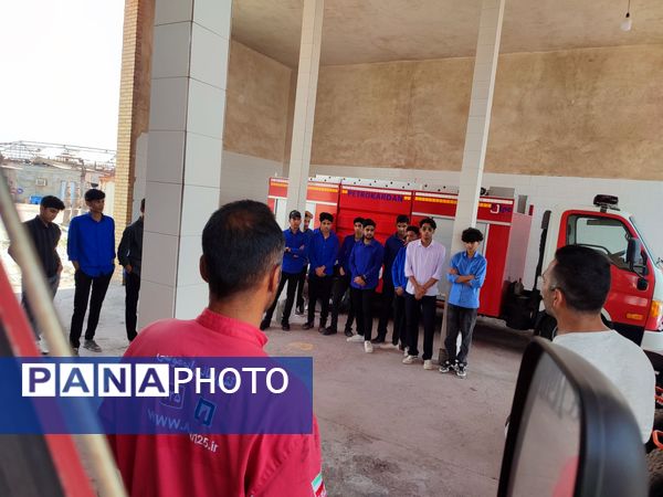 آشنایی با مشاغل در هفته مشاغل در حاجی‌‌‌آباد