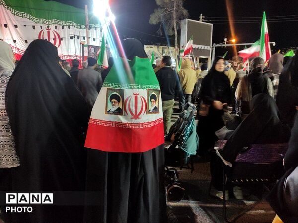 پاهایی که از ایستادن خسته نمی‌شوند