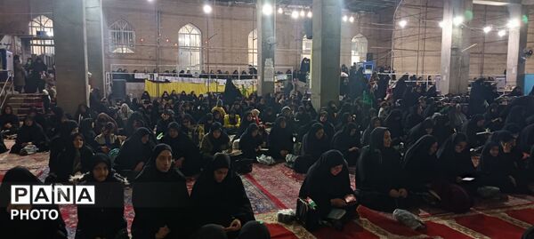 مراسم روضه خوانی و قرائت زیارت عاشورا در نیشابور 