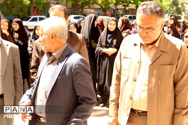 آثار هنرجویان هنرستان‌های ناحیه یک همدان به نمایش درآمد