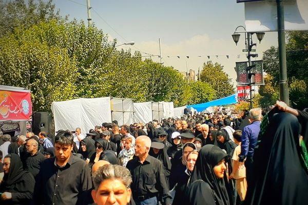  حضور پرشور اقشار مختلف جامعه در پیاده‌روی معنوی