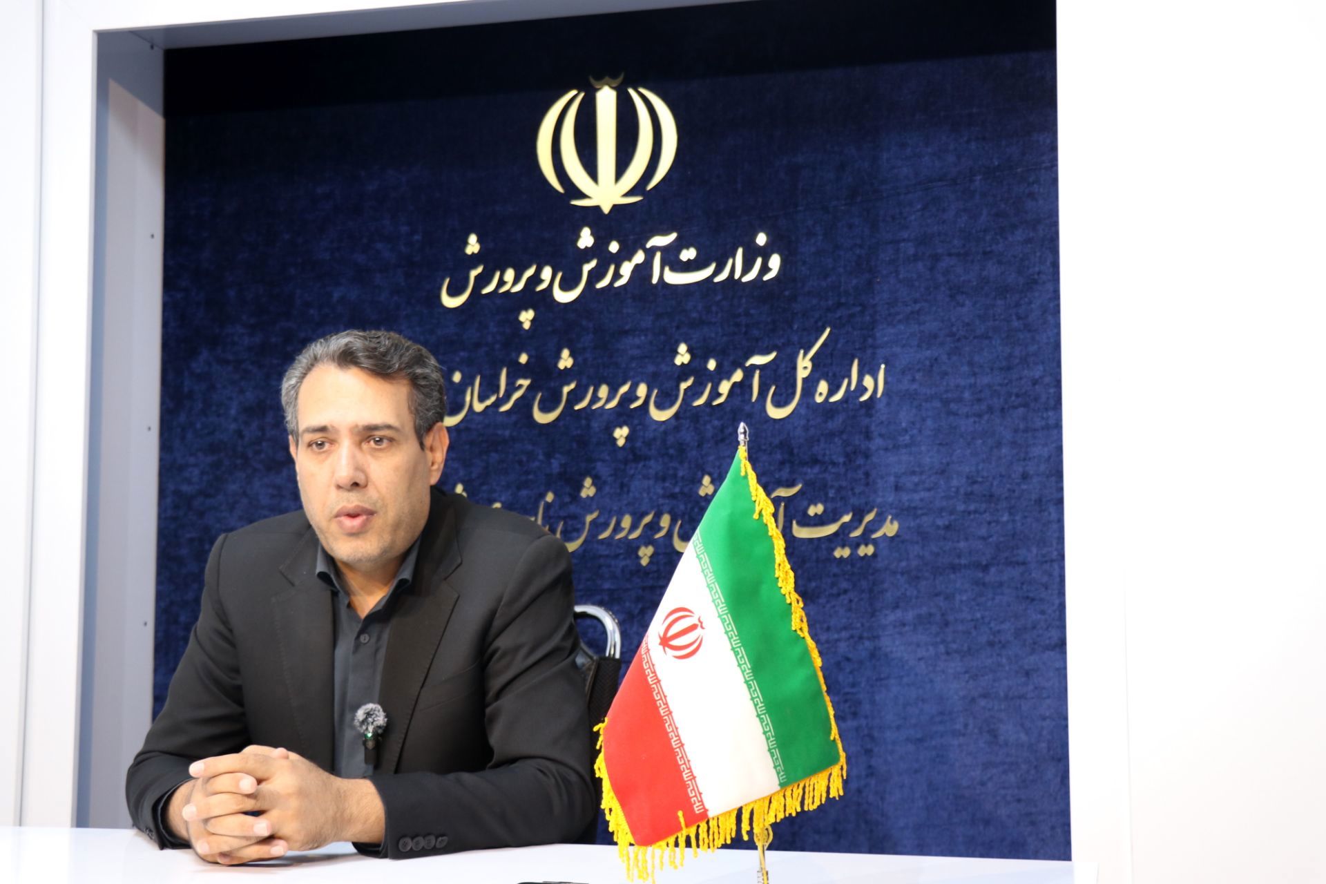 خبرنگاران، پلی میان مردم و حقیقت‌اند