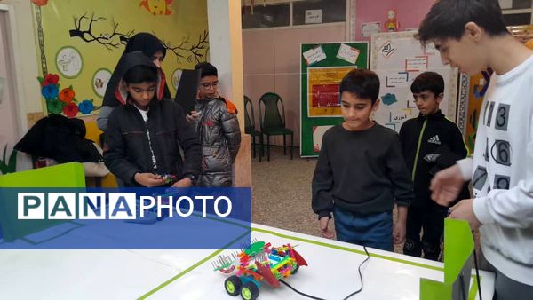 برگزاری مسابقات رباتیک در کانون شهدای فرهنگی ملارد