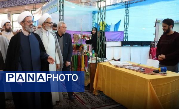 افتتاح نمایشگاه «به وقت رفاقت» در بجنورد 