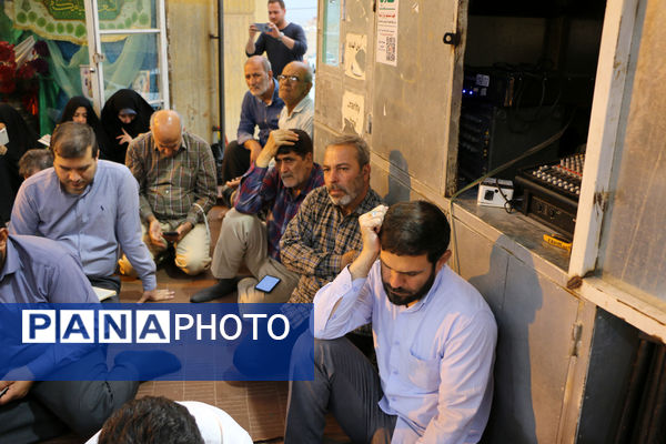 دعای عرفه در یادمان شهدای گمنام کوه خضر نبی(ع) قم