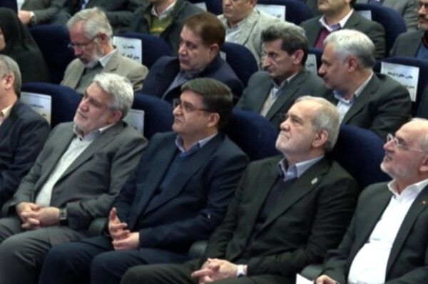  رئیس جمهور وارد بام ایران شد
