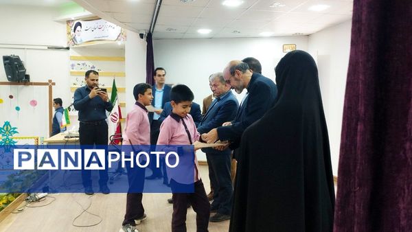 نشست تجلیل از خبرنگاران فعال پانا شهرستان خلیل‌آباد 