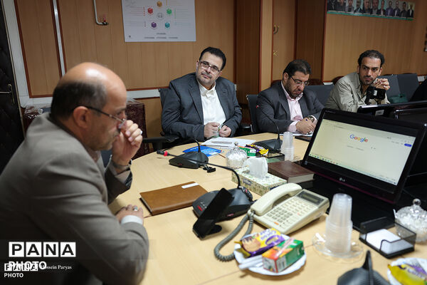 جلسه هماهنگی و هم افزایی بین دبیرخانه کمیسیون تخصصی توسعه آموزش عمومی قرآن کشور و معاونت آموزش متوسطه