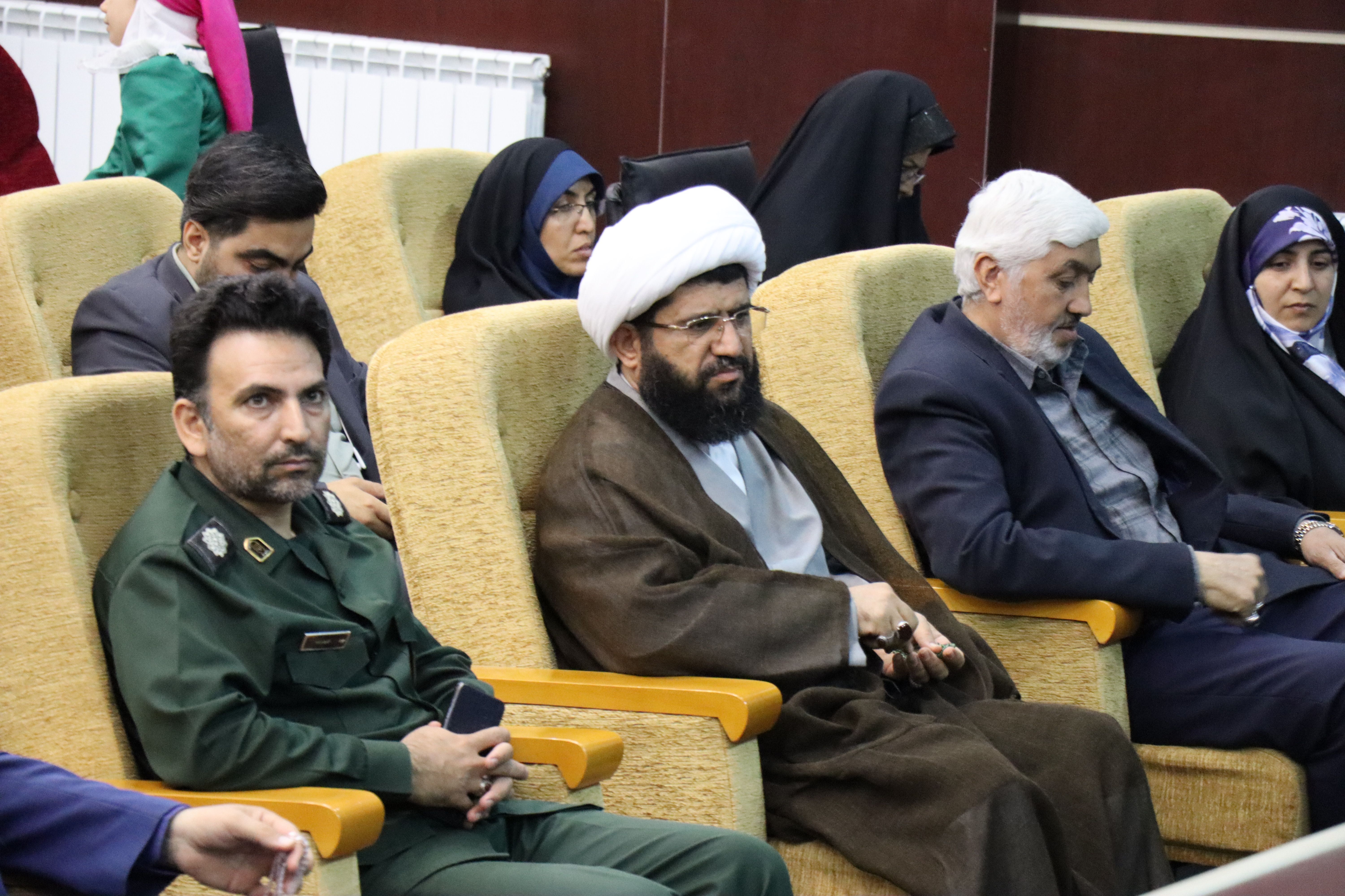 برگزاری اولین یادواره شهدای هنرمند در پاکدشت 