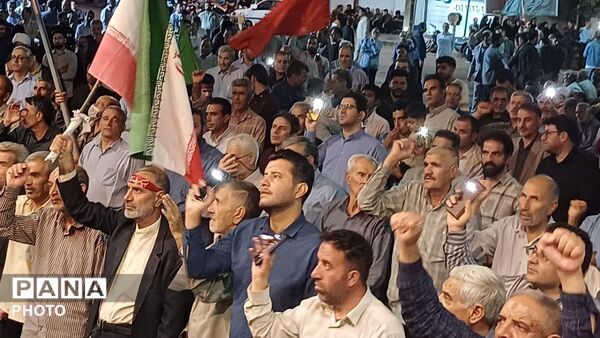 تداوم حضورحماسی مردم وفرهنگیان شهرستان کوهدشت در اجتماعات شبانه