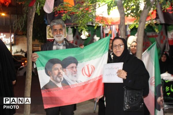 گردهمایی معلمان چهاردانگه در موکب فرهنگیان تجمعات شبانه