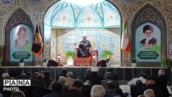 سخنرانی  استاد دانشمند در کاشمر 