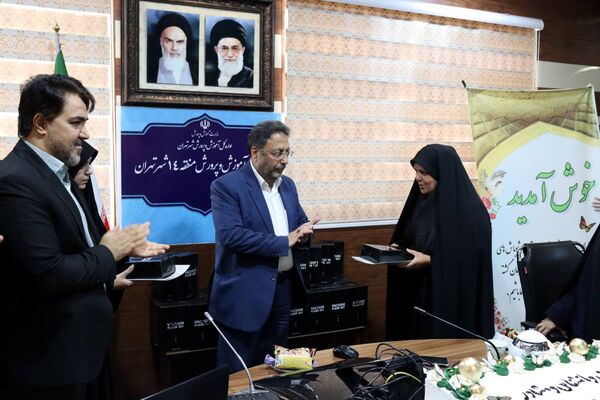 منطقه ۱۴ پیشگام قدردانی از حافظان سلامت روان دانش‌آموزان 