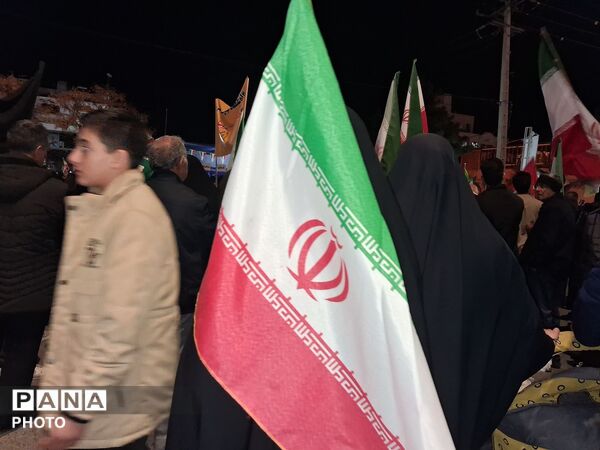 اجتماع مردمی در بیست و چهارمین شب در حمایت از جبهه حق در بلوار فضل نیشابور