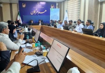 گردهمایی معاونین پرورشی و تربیت‌‌‌بدنی و کارشناسان سلامت و تربیت‌‌‌بدنی مناطق استان در قشم