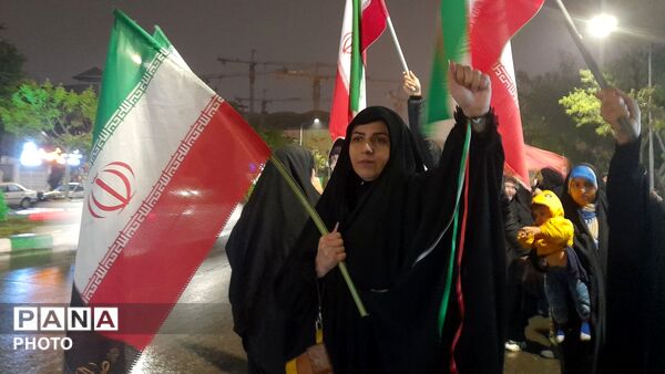 امام رضا(ع) آغوش خود را برای ریحانه ها باز کرد 