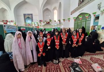 روایت پانا تفت از حضور دانش آموزان در نماز عبادی سیاسی جمعه